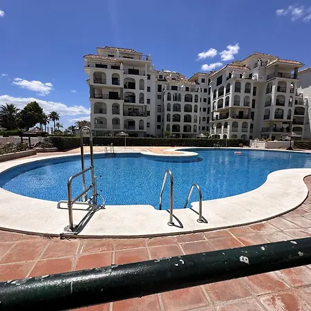 952 Marina Duquesa * Manilva