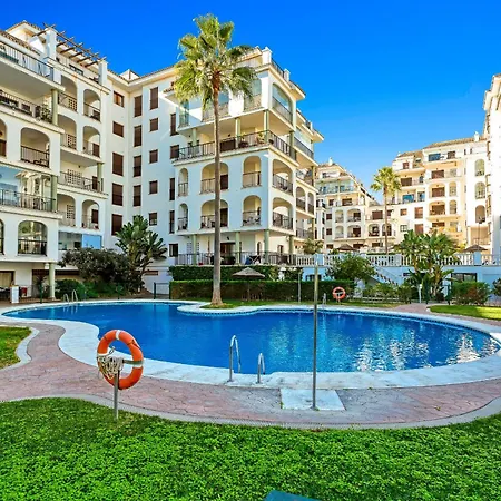 952 Marina Duquesa Manilva