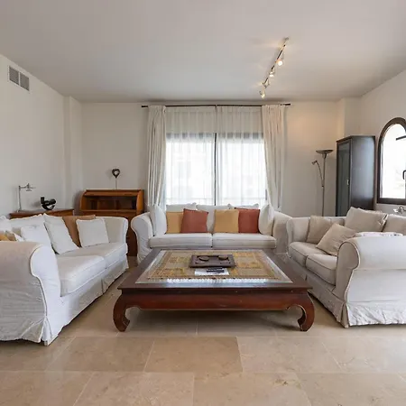 952 Marina Duquesa Apartment Manilva